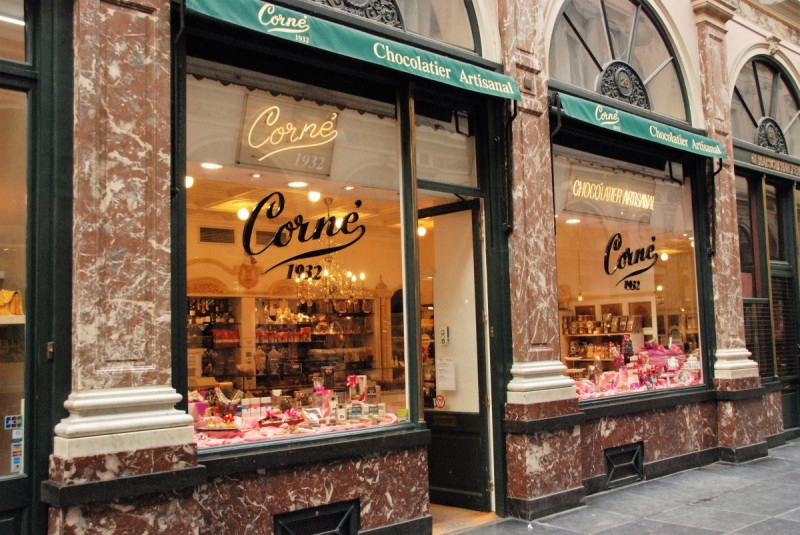 boulangerie-LE PRADET-min_chocolate_chocolaterie_shop_luxury_chic_gallery_brussels_belgium-558146